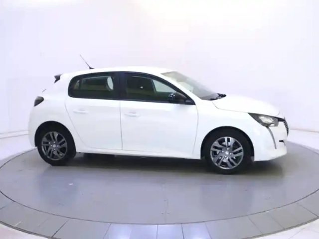 Peugeot 208 puretech 100 s&amp;s bvm6 — photo 4