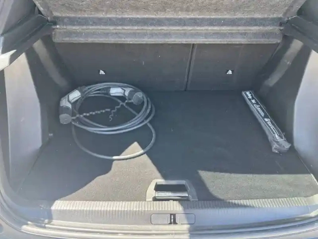 Peugeot 2008 electrique 136 ch — photo 6