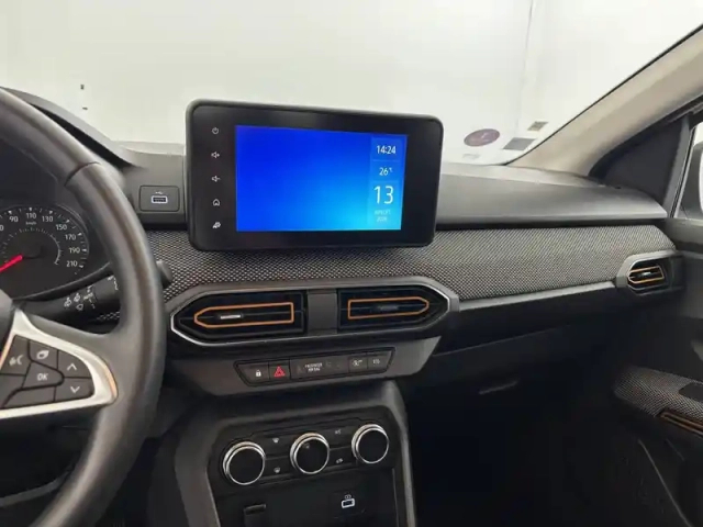 Dacia Sandero eco-g 100 — photo 21