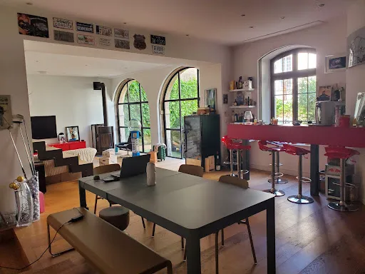 Maison 7 pièces 288 m²