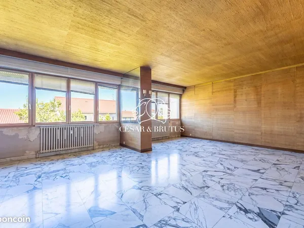 Appartement 8 pièces 195 m²