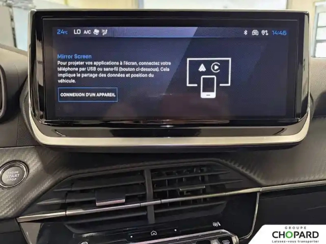 Peugeot 2008 hybrid 145 e-dcs6 — photo 19