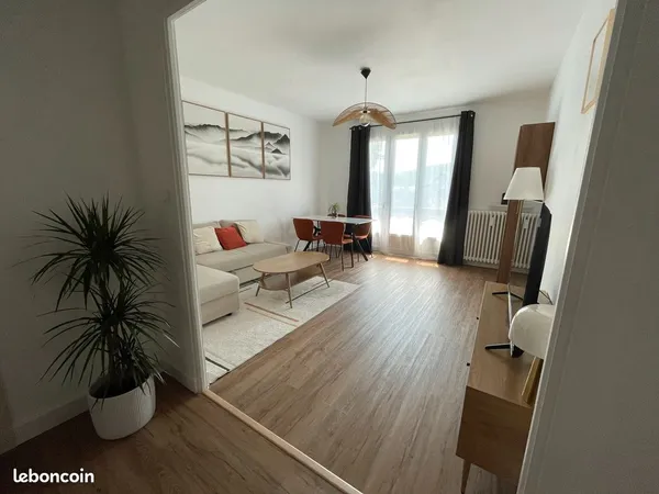 Appartement T3 - 74 m2 - Vue montagne
