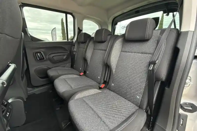 Peugeot Rifter m diesel 100 ch manuelle 5pl — photo 10