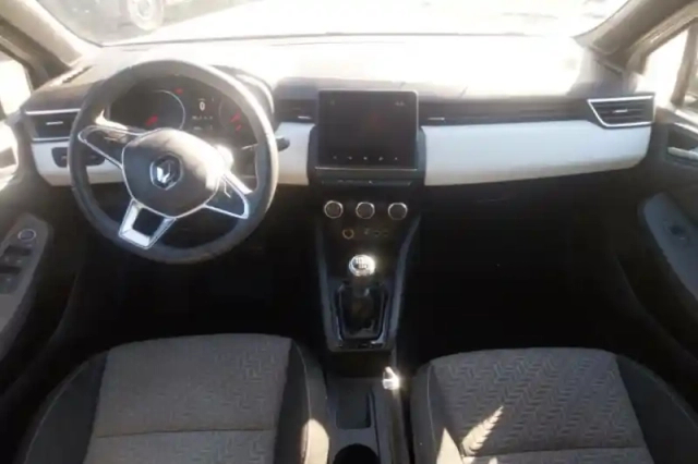 Renault Clio tce 90 - 21 — photo 9
