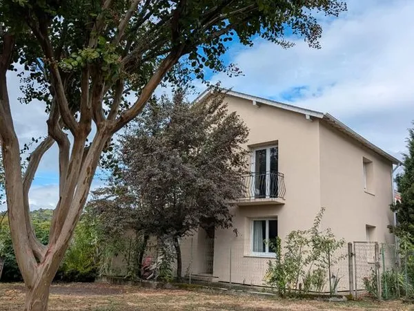 Maison de village • 5 pièces • 150m²
