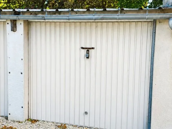 Garage à louer proche cinéma