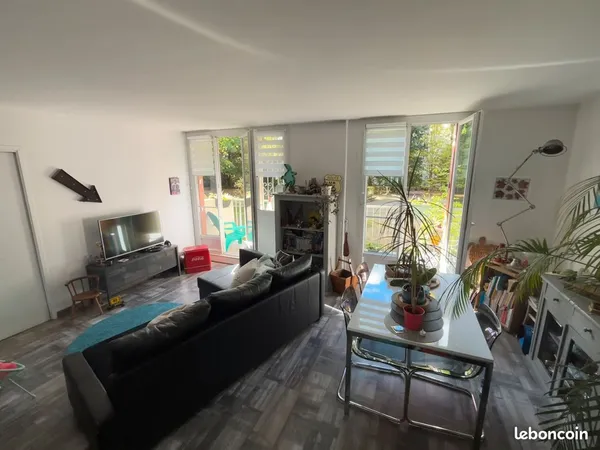 Appartement 3 pièces avec balcon, cave et parking - Chaville
