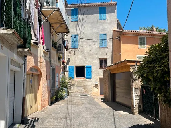 Carnoules appartement dans moulin restauré