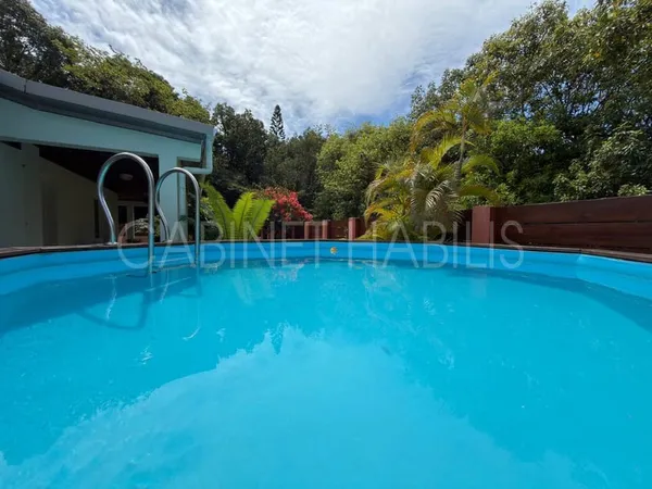A VENDRE - UNE MAISON F3 DE 63.73 M2 ENVIRON - SAINT-PHILIPP