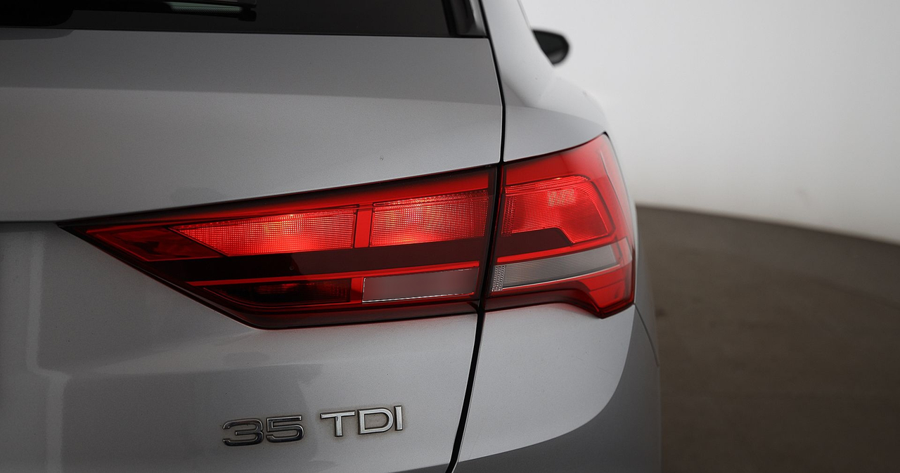 Audi Q3 — photo 14
