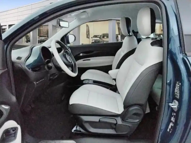 Fiat 500 e 118ch la prima my25 — photo 12