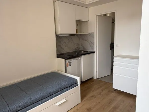 Studio refait à neuf métro La Motte Piquet Grenelle