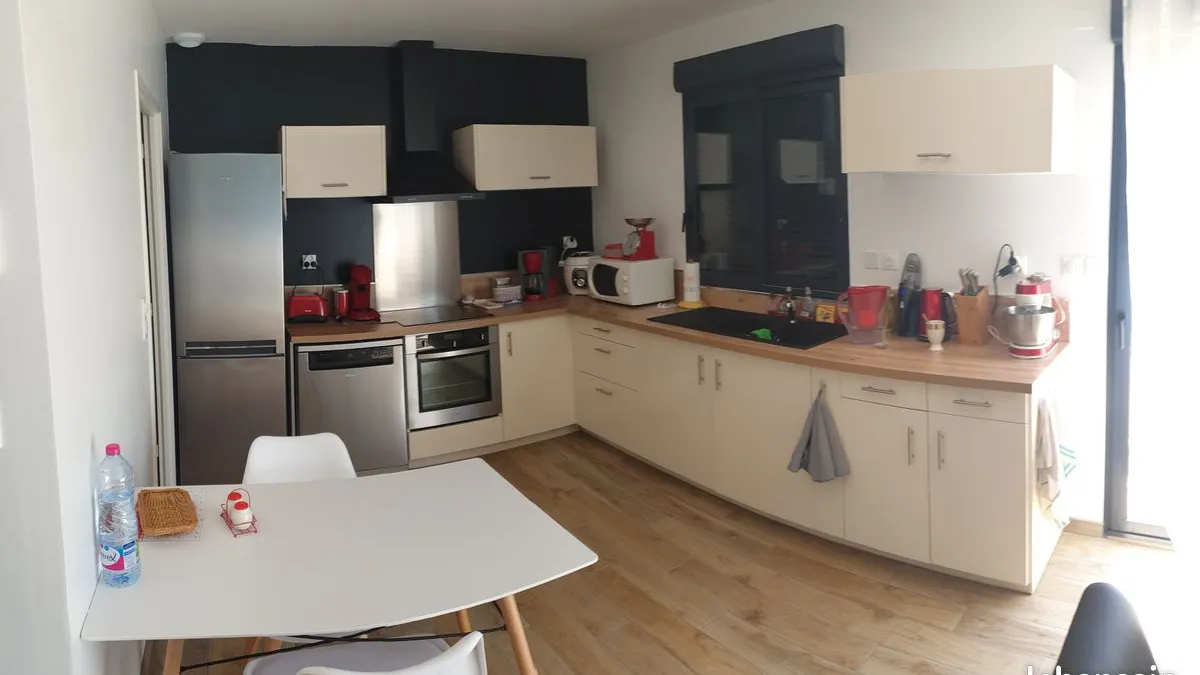 Photo 3