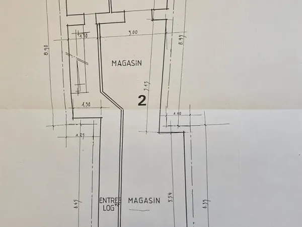 Local 1 pièce 47 m²