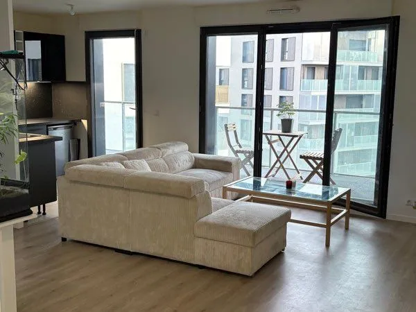 T3 meublé neuf - 61,5 m² - Dernier étage - Grand balcon plein sud - Parking
