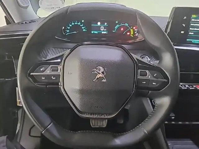 Peugeot 2008 electrique 136 ch — photo 30