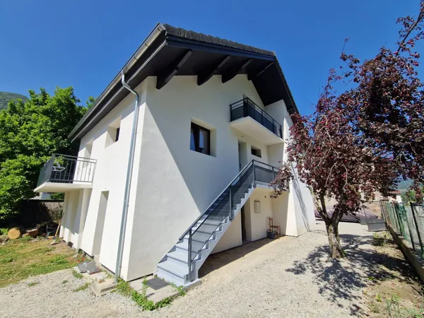 vente globale maison grange et projet validé de 2 maisons de 108 m²