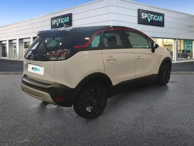 Opel Crossland 1.2 turbo 110 ch bvm6 gs line — photo 2