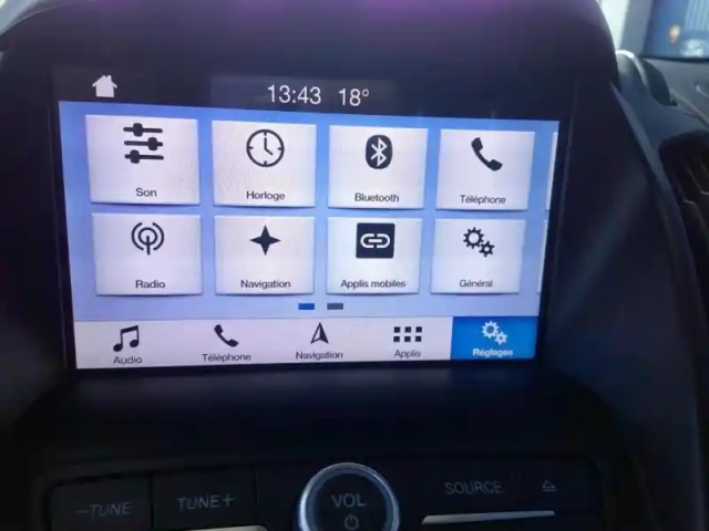 Ford Kuga 1.5 flexifuel-e85 150ch stop&amp;start vignale 4x2 euro6.2 — photo 10