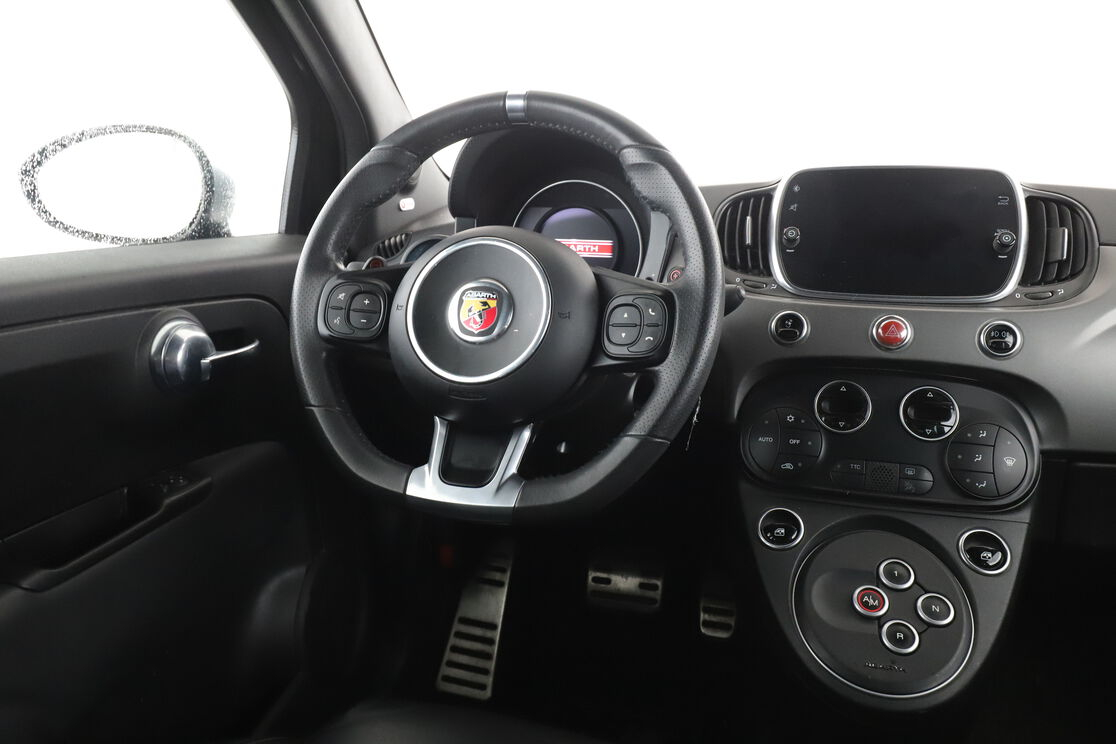 Abarth 595C C 1.4 Turbo T-Jet 595 Turismo — photo 12