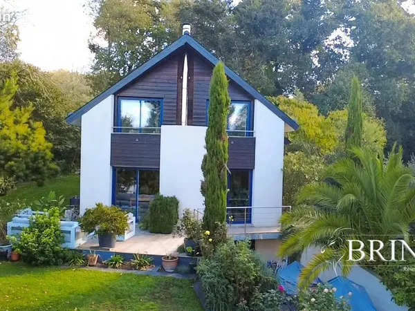 Maison 6 pièces 165 m²