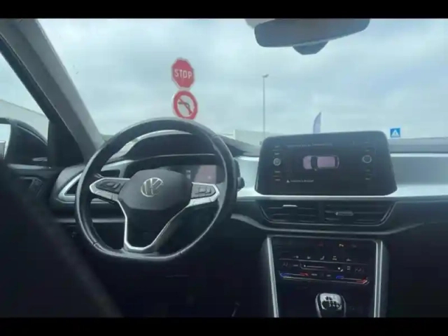 Volkswagen T-Roc 1.0 tsi 110ch life plus — photo 9
