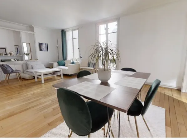 Élégant grand T2 (55m2) idéalement situé à Nation
