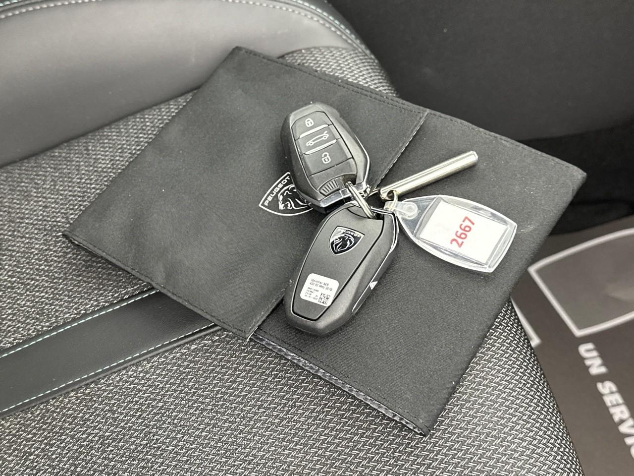 Peugeot 308 bluehdi 130ch s&s eat8 allure pack — photo 31