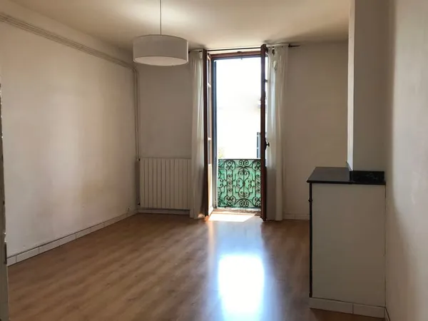 Appartement T2 chauffage gaz. quartier Capucins