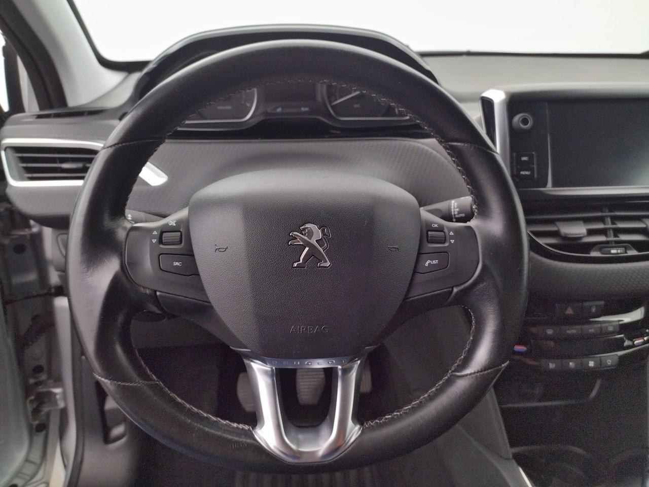 Peugeot 208 puretech 82ch s&s bvm5 tech edition — photo 19