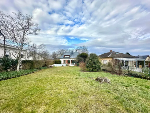 TERRAIN - 620 m² ZONE UB