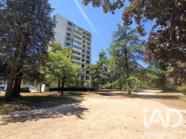 Appartement 4 pièces 81 m²