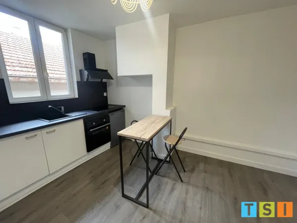 Appartement rénové 2 pièces 42 m²