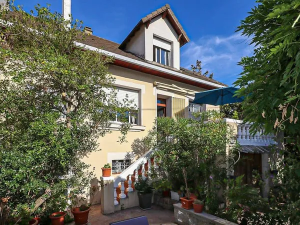Maison de plain-pied 6 pièces 150 m²