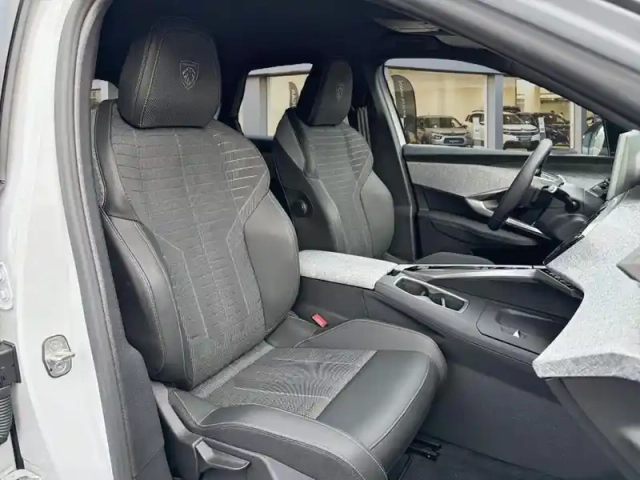 Peugeot 3008 hybrid 136 e-dcs6 gt — photo 9