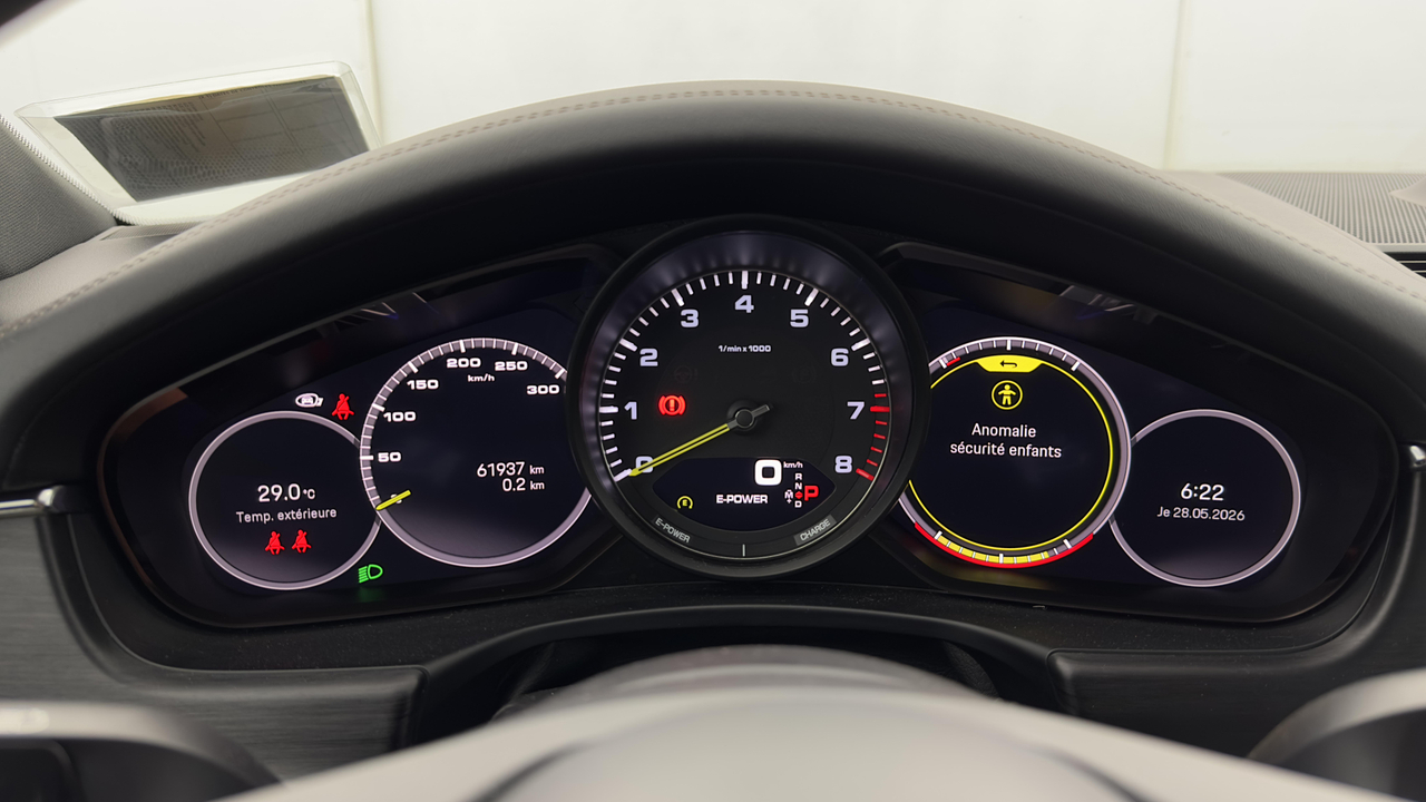 Porsche Panamera 4 V6 2.9L 462 Hybrid — photo 18