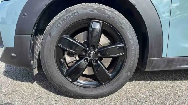 Mini Mini countryman 125 - 95 ch all4 bva6 — photo 13