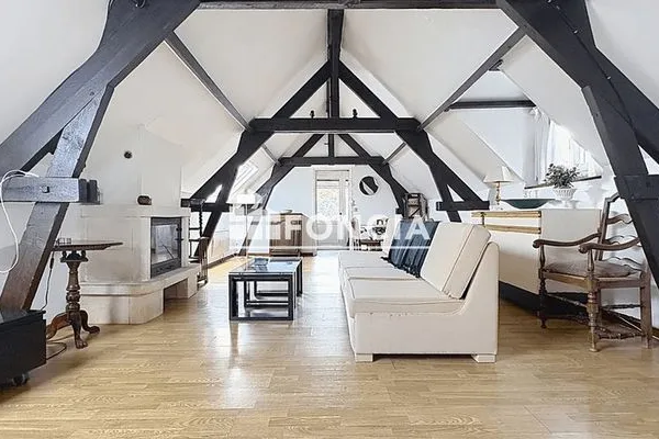 Maison 10 pièces 388 m²