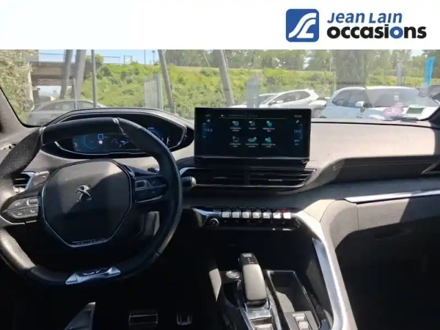 Peugeot 3008 hybrid4 300 e-eat8 — photo 10