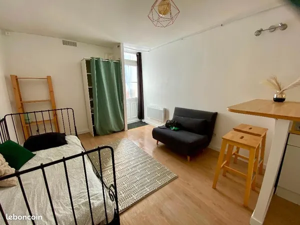 BORDEAUX - STUDIO 20 m² RÉNOVÉ - REZ-DE-CHAUSSÉE - DPE C