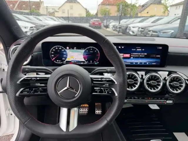 Mercedes Cla 200 d coupé amg line — photo 16