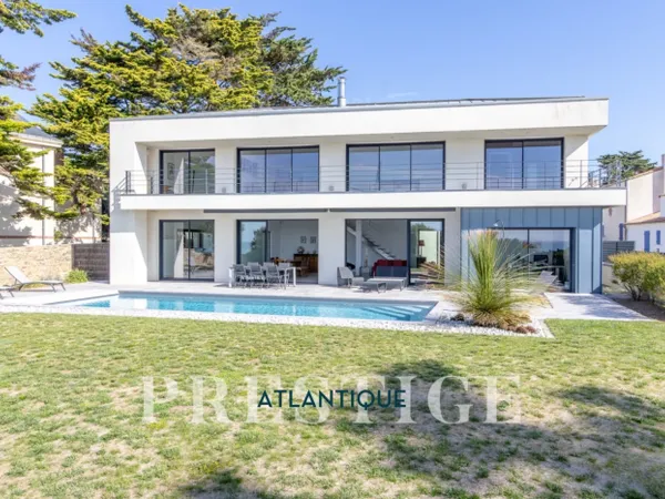 PRÉFAILLES - VILLA D'EXCEPTION FACE MER CONTEMPORAINE - 256 M2 H