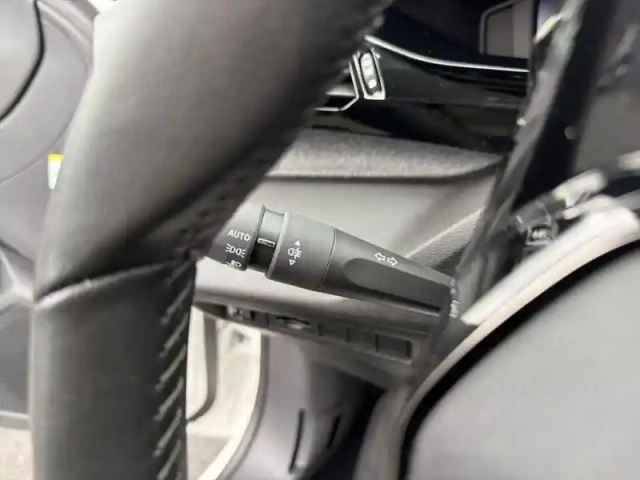 Peugeot 308 sw puretech 130ch s&amp;s eat8 allure — photo 17