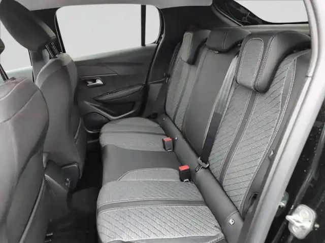 Peugeot 208 electrique 54 kwh 156ch — photo 12