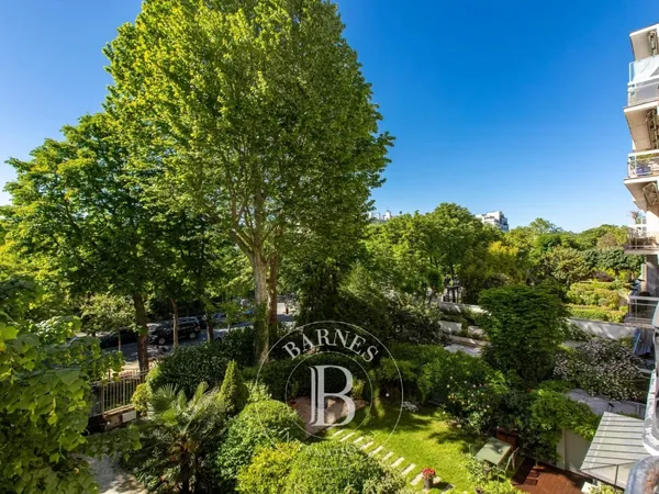 Appartement - Neuilly - Triangle d'or - Inkermann - Appartement familial 7 pièces - Vues dégagées - 