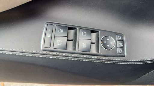 Tesla Model S AWD 100 kWh Dual Motor - Long Range – 2018 – 85187 km – Électrique – Boîte Automatique — photo 14