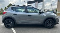 Dacia Sandero 1.0 ECO-G 100ch Stepway Essential -24 — photo 4