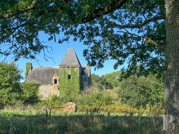 Dans le Trégor, un bail emphytéotique de 50 ans pour un manoir du XVIème s. à restaurer sur près de 