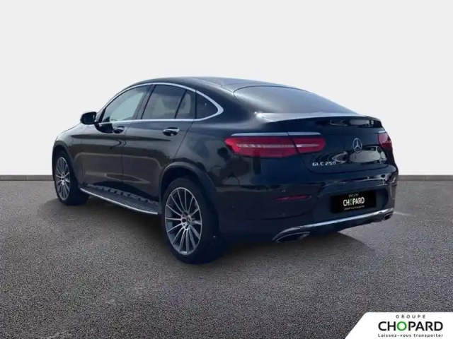 Mercedes Glc coupé 250 9g-tronic 4matic — photo 7